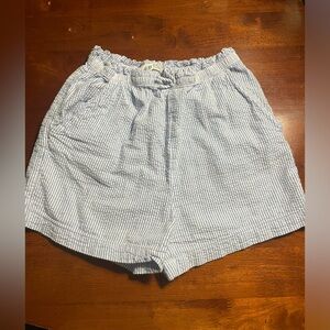 H&M blue and white linen shorts